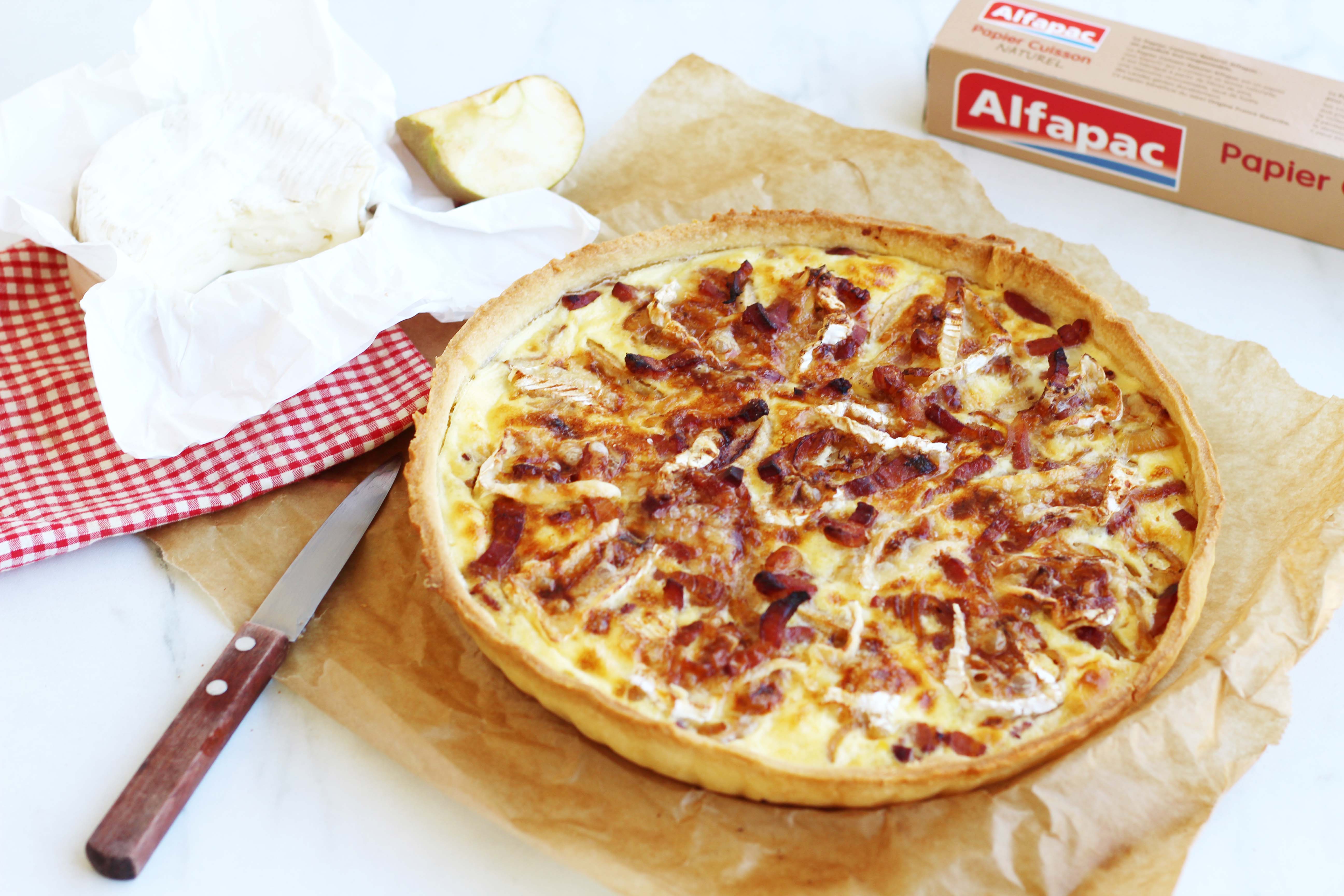 Quiche normande – Pomme, lardons, camembert (attention aux odeurs !)