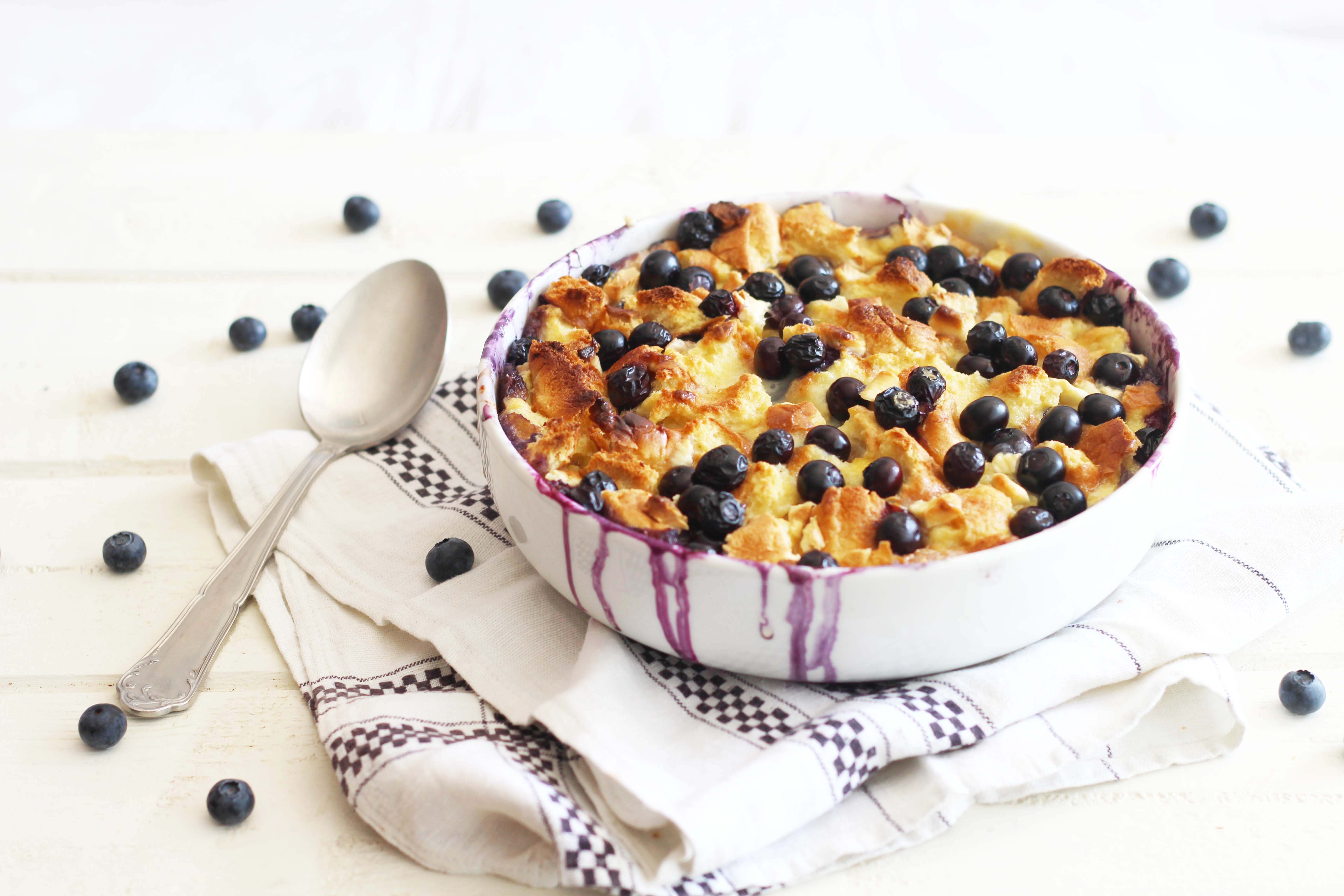 Bread pudding aux myrtilles