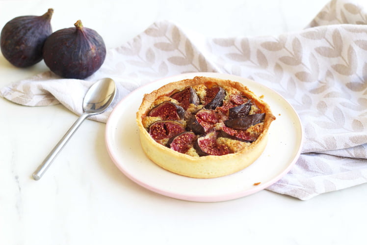 Tarte amandine aux figues et à la pistache