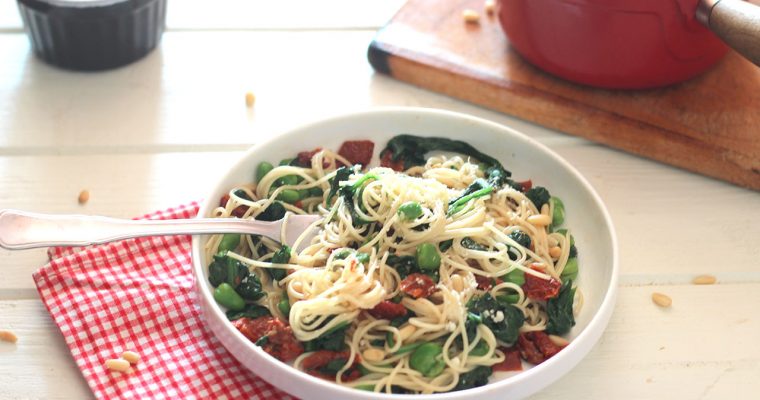 Spaghettis épinards, fèves & tomates séchées